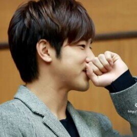 Time Leap(w.나나) 패러디계정/정윤호/24살 추정/김재중한테 코 꿰인 놈/10년 후 오늘, 학교 뒷산 세 번째 나무 밑./친구 관계  완전히 청산하자. 오늘부터는 딴 거 해야지./13.10.24.~13.11.27.