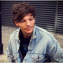 Live Life for the moment...because Everything else is uncertain!-- @Louis_Tomlinson