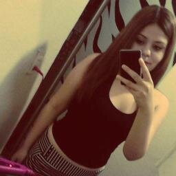 nunca le desees la muerte a una persona que te envidia, mejor deseale larga vida para que siga sufriendo en su miserable vida.