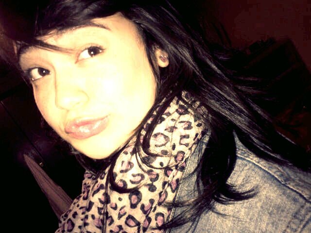 HARRYSTYLES fanatic♥ Love too talk and too Laugh :) and too chill with my friends.