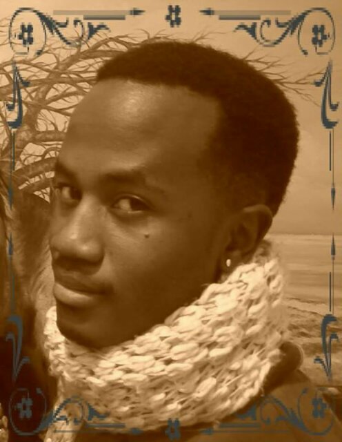M a very demure person whome I enjoy my company