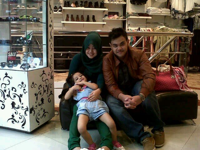 Fuziadnan's profile picture. marrige with @adnanfuzi