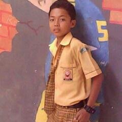 Vicky_Dh's profile picture. SMPN 1ROGOJAMPI...
8E