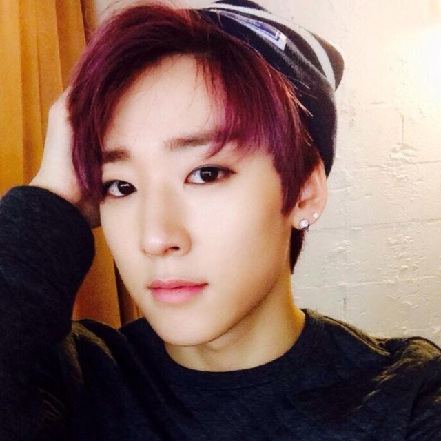 Hello,i'm{girl}and i love all kpop❤please follow me and i follow you back❤my love❤@kevinwoo91