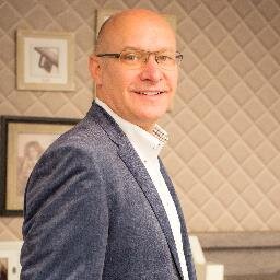 eigenaar van Upstairs Traprenovatie.