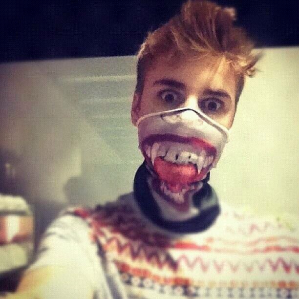 Never Say Never and Believe , I Love You @justinbieber my boyfriend haha my favorite boy forever LOVE YOOU