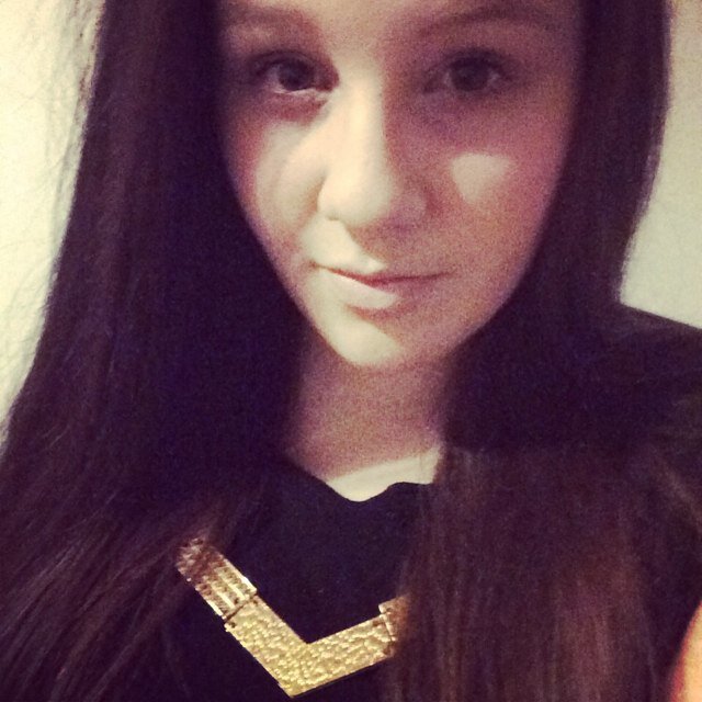 23. cardiff. criminology graduate. 8)