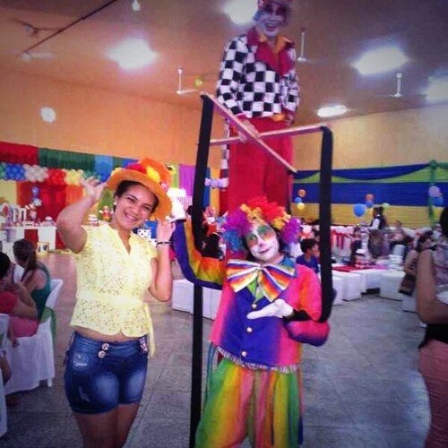 jesii_vallejos's profile picture. Seguir siguiendo al corazón y coquetear con la intuición ♡ :)