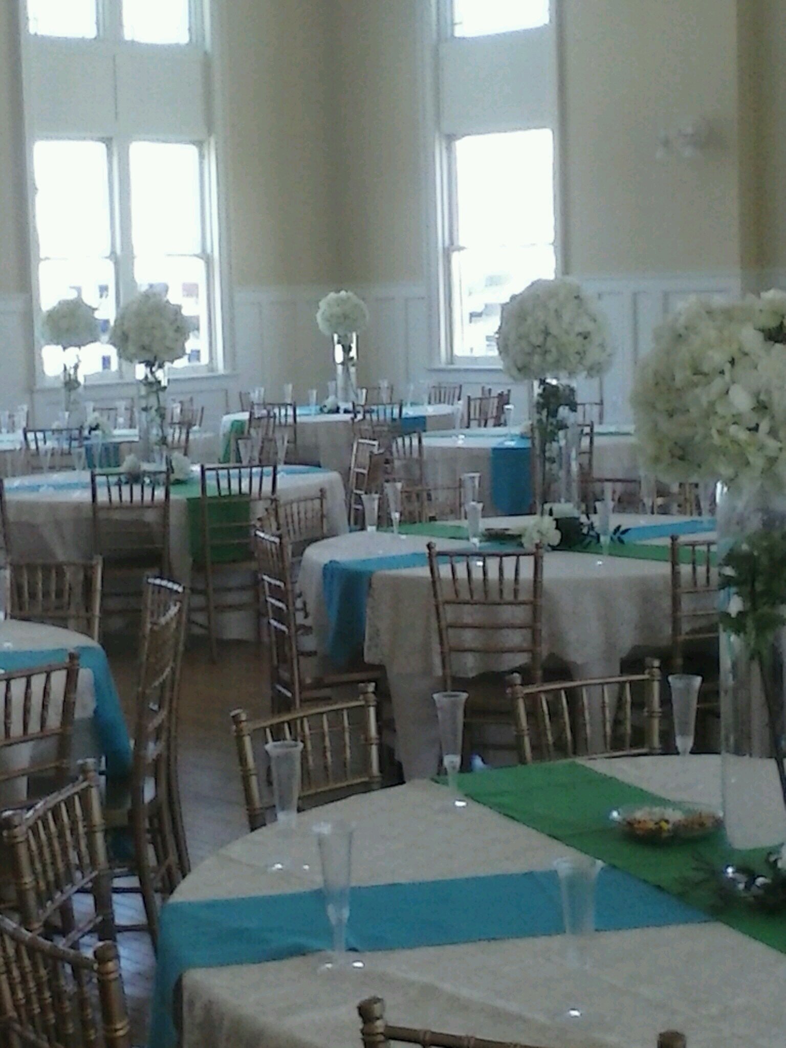 Special Event Floral Artist specializing in southern elegance located in Little Rock, Arkansas