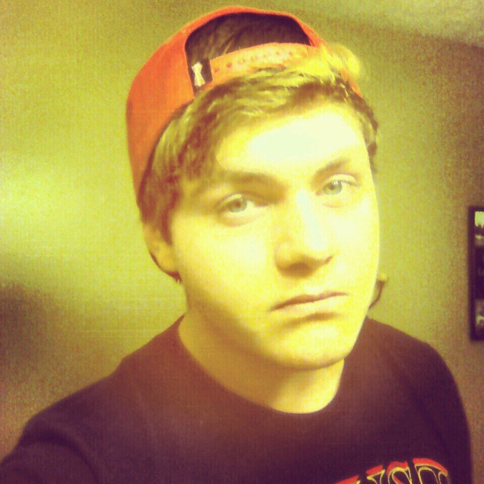 brickpaste's profile picture. Singer/ Songwriter