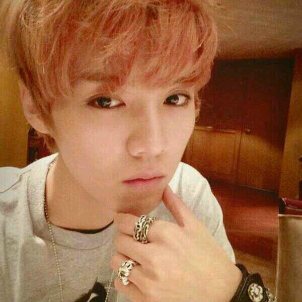 Roleplayer of Xi Luhan. luhansem yes I am hensem. #FreeYaoiRP #yaoicrew. You're mine @fxosh94 @dvilxo