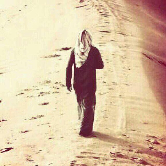 لو أننا نعلم،مايقال عنا في غيابنا لما ابتسمنا في وجوه الكثير من الناس..!!