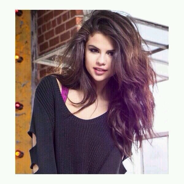 Selena Gomez|| 21||singer|| single ||scopamico||☆