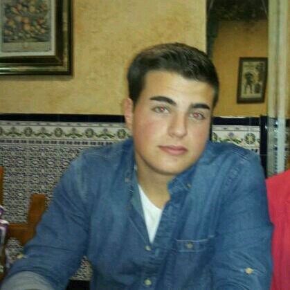 victor_arrebola's profile picture. Madridista anticulé. Como ídolo Steve Stifler.      Fácil no es, imposible tampoco.