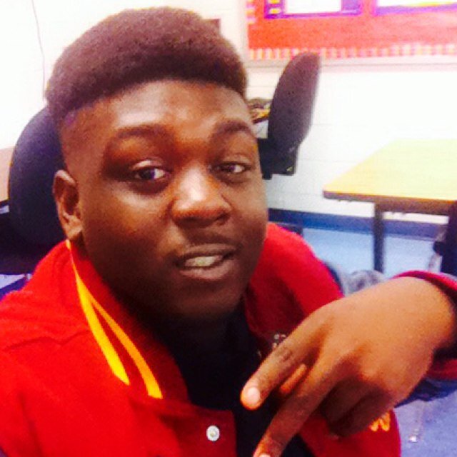 Fuck ah nigga pussy i dont like a pussy nigga cant stand and old pussy ass nigga fuck whit the youngin we got the for you nigga's one love to all my 100%real