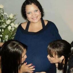 Sonhadora, inconstante,emotiva, sensível, intuitiva...          Um turbilhão de sensações dentro de mim    ;D
