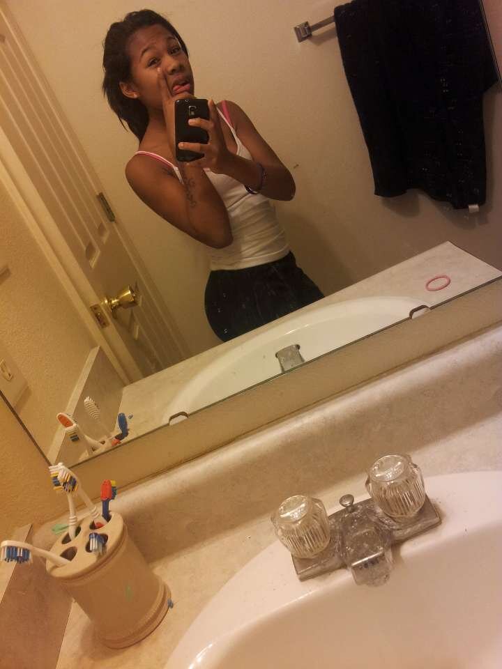 WATS UP!!!!!!!!!! FOLLOW ME AND ILL FOLLOW U BACK!!!!!!!!:-D:-P;-)