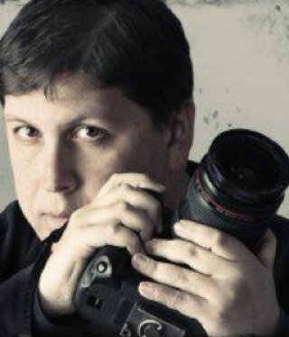 Kevininkaty's profile picture. Portrait photographer expert  .   http://t.co/mouBKdOtdl