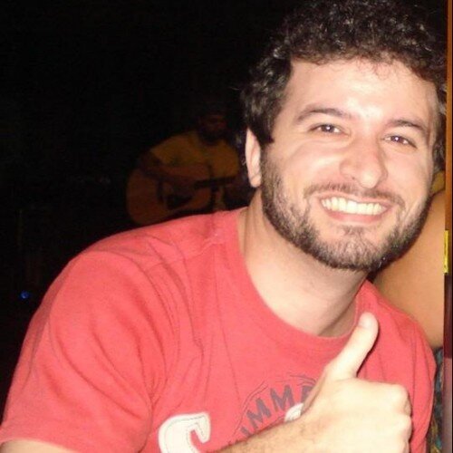 Eu penso assim: ''Se não deu certo hoje, amanhã dará, se amanhã não der certo, um dia dará.'' Fé isso falta muito nas pessoas