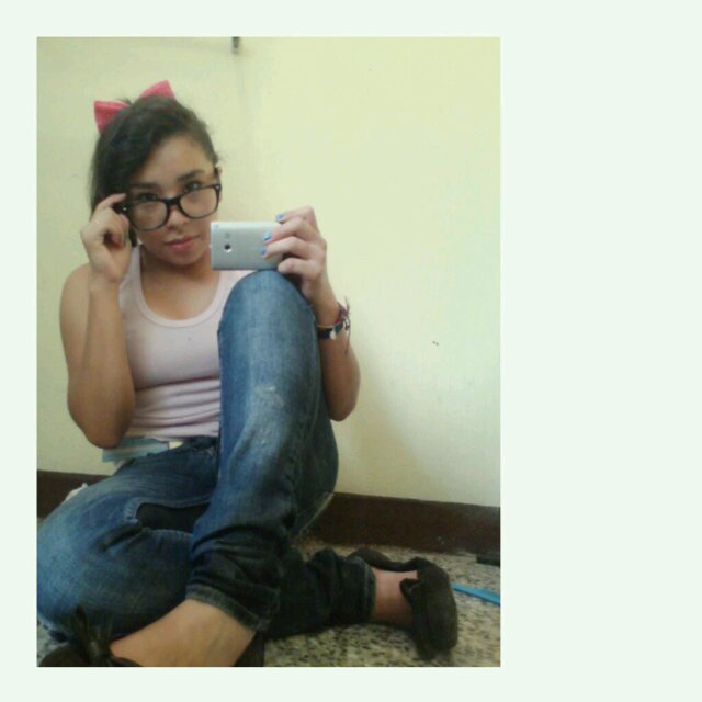 Jhosselyn_548's profile picture. 