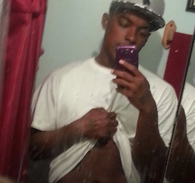Nigga Trydda Rob Me Iite Doe !! Imma Young Ass Nigga That Love Tha Money . Im A1 S.DMg Squad Up .  I'm CTM Cut Throut Mob . Follow Tha Squad . !! #Team S.MMG.