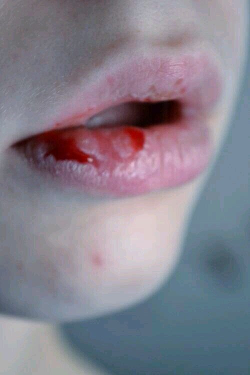 'YOU CANNOT DESTROY ME, I DESTROY ME '