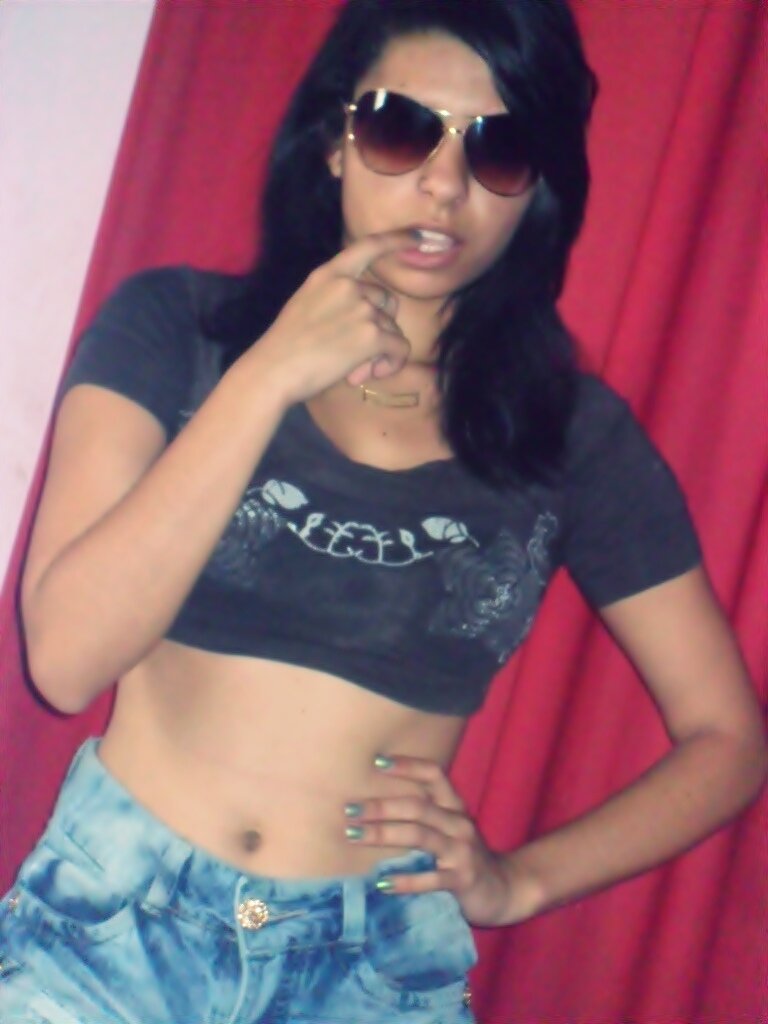 Mayara Silva- 16 anos / paraibana / gosto das coisas simples, pq são as q mim fazem feliz!!! Quer saber mais segue ai....