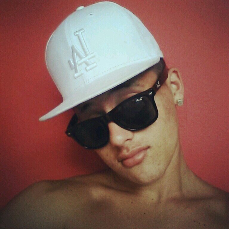 Nasci pra ser feliz e nao perfeito .8