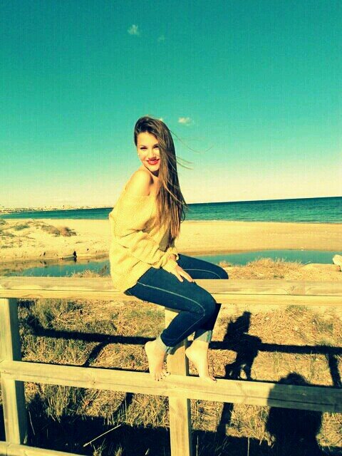 Happy Girls are the prettiest Girls