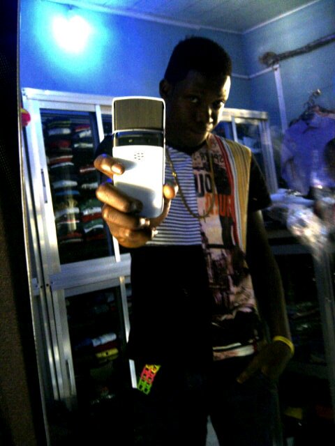 I will not kill or rob to survive......I wil do d best in life......I'm a cool n loving guy ....hate lies......be natural