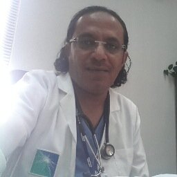 حضوركِ الفاحش بي يجعل الشمس تشرق من عيوني.. وتعزف أصابعي ألحان برائحة الورد.. وتظللني سحب الجمال .. فينهمر مني الفرح ..