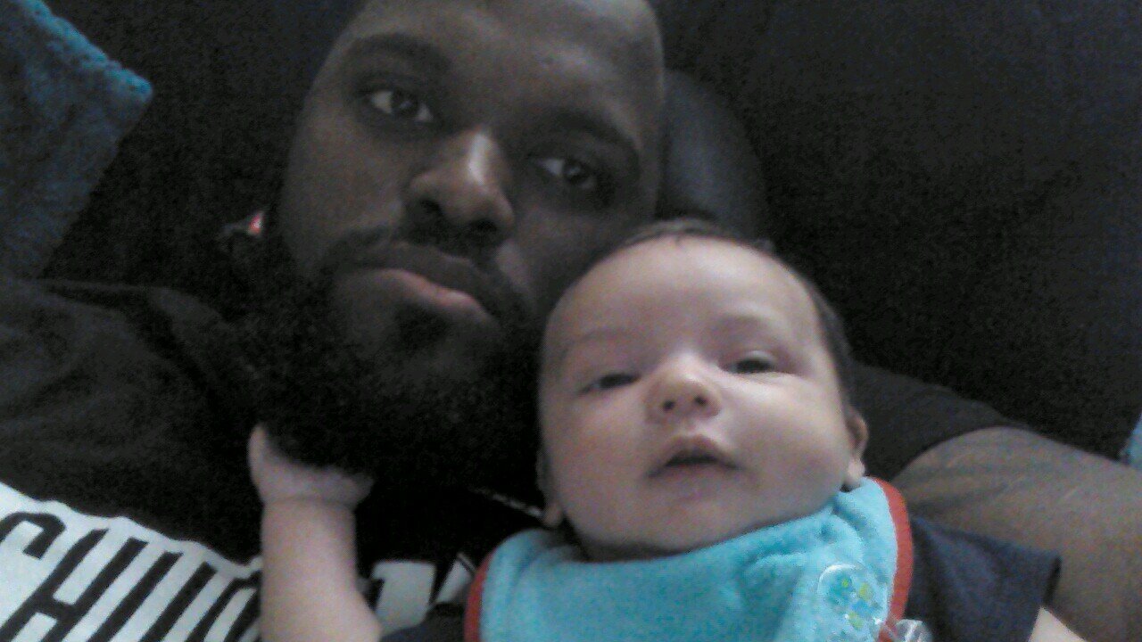 Smuv10's profile picture. Became a father on Fri the 13th, best luck of my life.