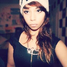 Follow me on Tumblr! http://t.co/ebCfhUL2hG I love food 3 idk, follow me :) 3
