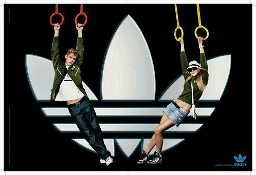 Aqui puedes encontrar todo tipo de ropa adidas ,nike , hollister etc. Haznos pedidos por MP!! Mira nuestro catalogo de chandlas y equipacion deportiva!!