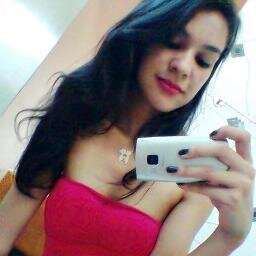 Sou muita calma, faço amizades fácil, sou muito estudiosa, não desisto fácil das coisas .. e estou sempre disposta a Conquista sempre mais e mais...