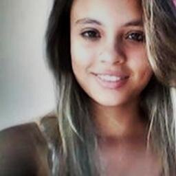 O problema do mundo de hoje é que as pessoas inteligentes estão cheias de dúvidas, e as pessoas idiotas estão cheias de certezas…” 
―Charles Bukowski