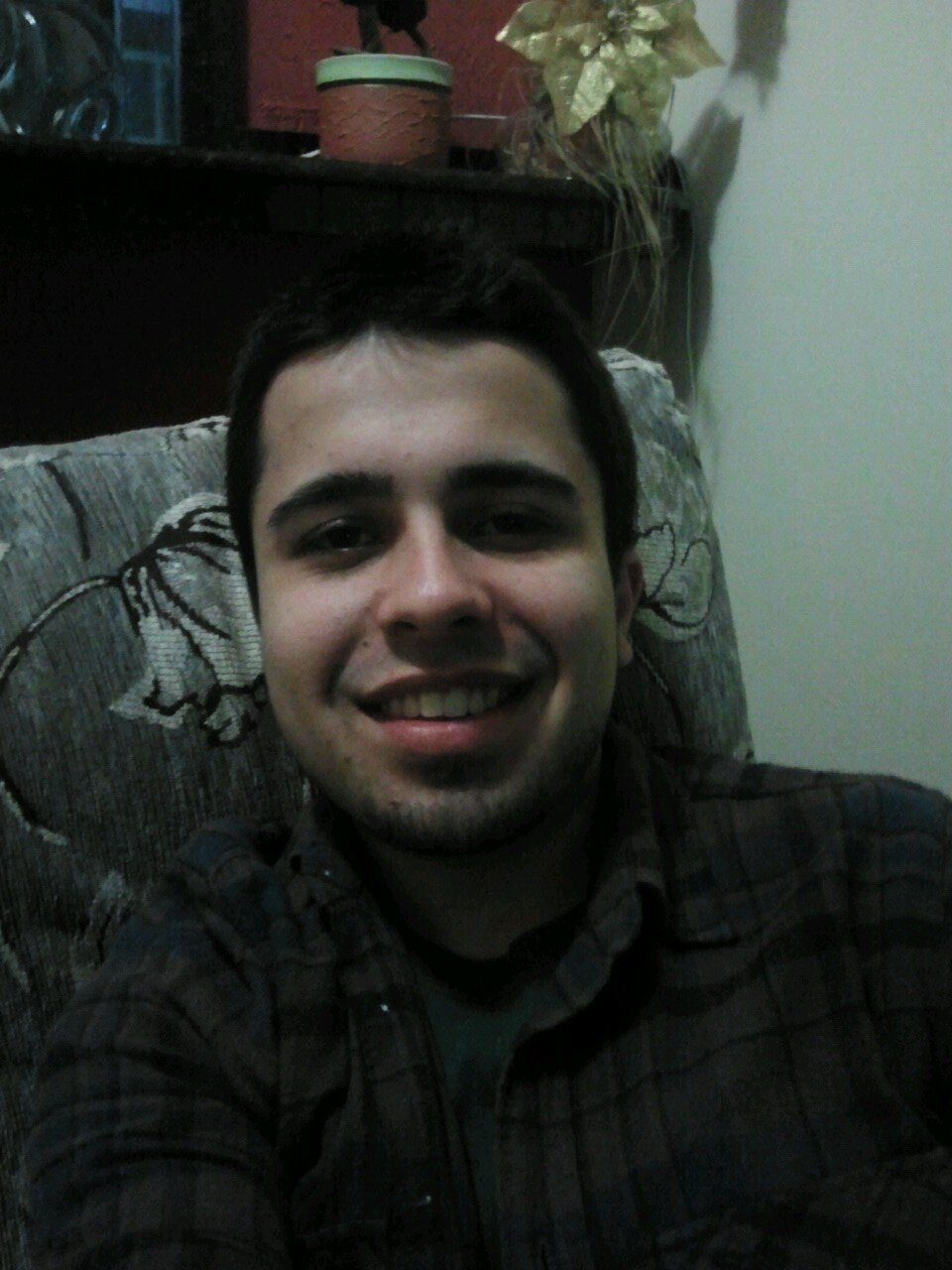 Um carinha ai...