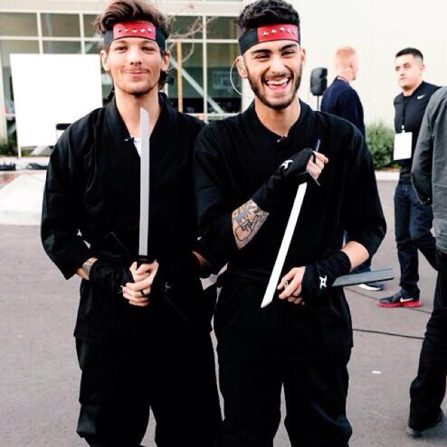 YOU JUST RECIEVED A FREE FOLLOW FROM @wifiand1d SO GO FOLLOW HER ILY xx