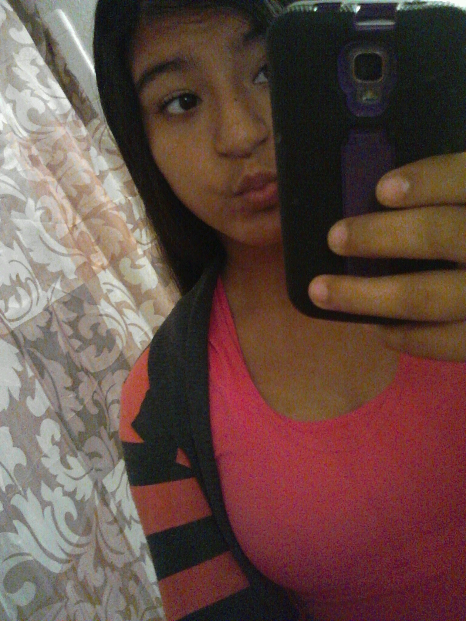 Hey i'm Jennifer and i love too sing. Singing is my passion! I love One Direction and Justin Bieber as u can c from the pics LOL;D