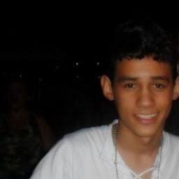 Fé no pai que o inimigo cai