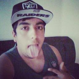 sou são paulino fanático jogo muito futebol e sou viciado em videogame e tb cantor de funk