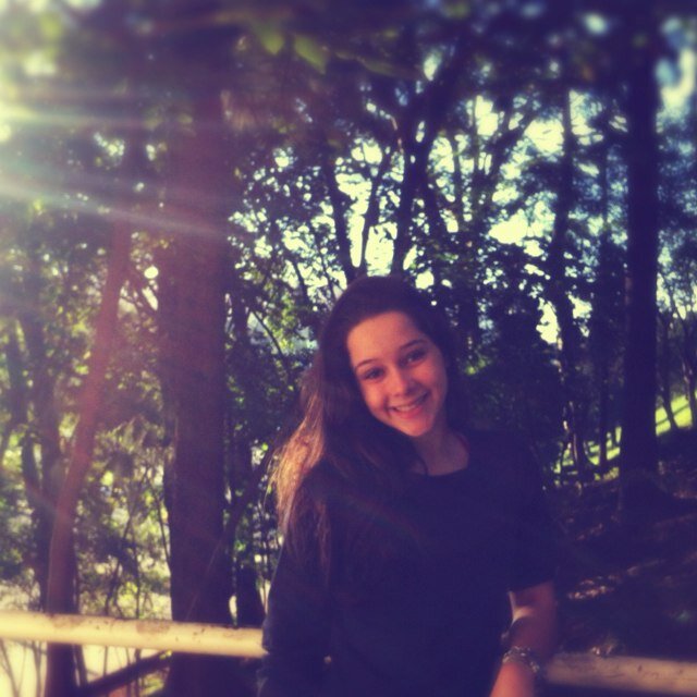 Nao me alimento de 'quases', nao me contento com a metade! nunca serei sua meio amiga, ou seu meio amor.. é tudo ou nada. - Marilyn Monroe