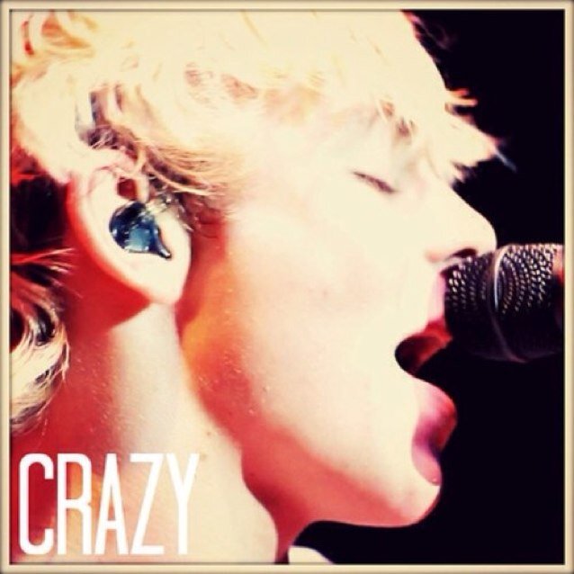 Austin Moon, here! Kind of a flirt, but I can handle a relationship. {Single}