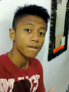 Ari_sewelas's profile picture. Life would be wonderful if we share :)