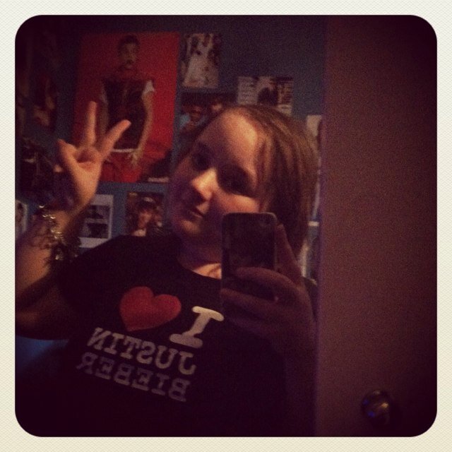 15 YEAR OLD AUSSIE BELIEBER SINCE 2009! HERE TO SUPPORT JUSTIN THROUGH THICK AND THIN! ITS ALL ABOUT THE MUSIC :D F-ck Haters! Mwah x #MusicMondays#FilmFridays