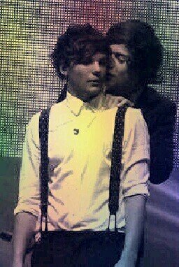 HARDCORE LARRY SHIPPER:)phandom, lovatic #Payzer #Birdcage #Bravery @StylinsonChick-ILY Babycakes @iShippBullshit -                         #LarrysDickClique