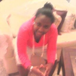 HEY SOY THU SEXY BOY    SI KIERES CONOSERME MAS YEGALE AMI FEB .-.- LA  TREMENDA SELE SORIANO WAO HAPPY