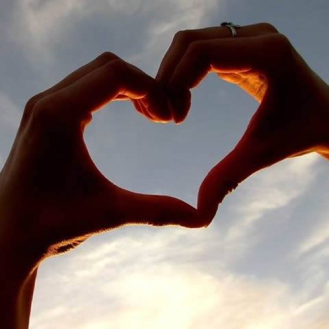 PerdaoOrg's profile picture. ... aprendi, outro dia que perdoar
é a junção de per com doar.