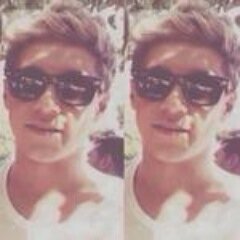 _alivee_'s profile picture. Free Follow x6 :) pleasee follow @_abbieeee_ :) thank you!!