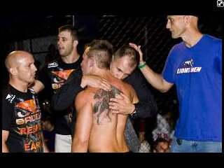 Mma fighter, fitness freak, foodlover, and all round fun guy;)